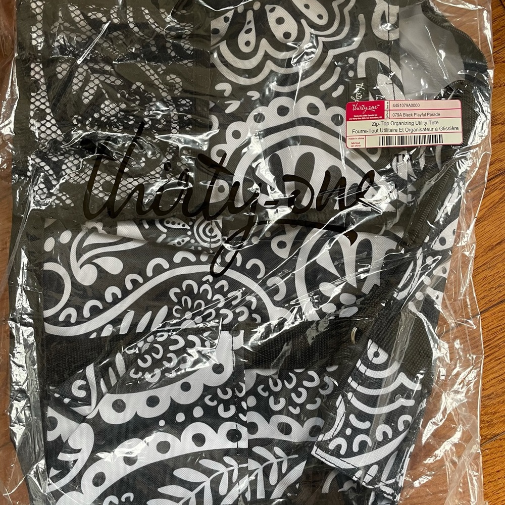 Thirty-One Zip Top Utility Tote